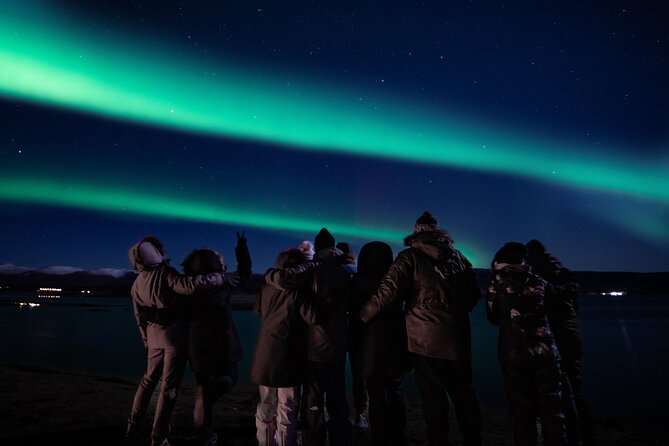 Reykjavik Northern Lights Tour with Professional Photographer - Your 4-hour aurora hunt: what you’ll do after pickup