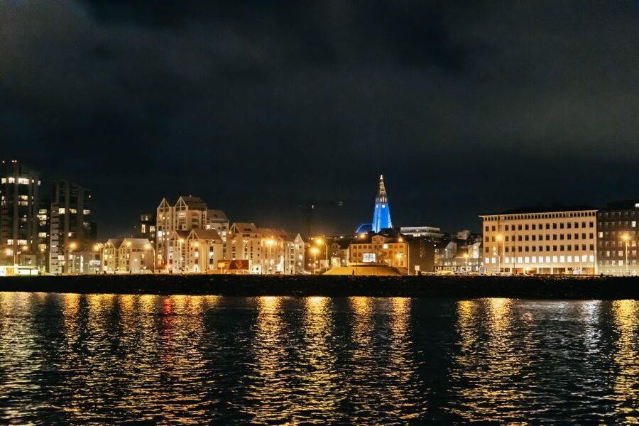 Reykjavik: Northern Lights Yacht Tour - What to Bring for Real: Camera, Layers, and Stable Patience