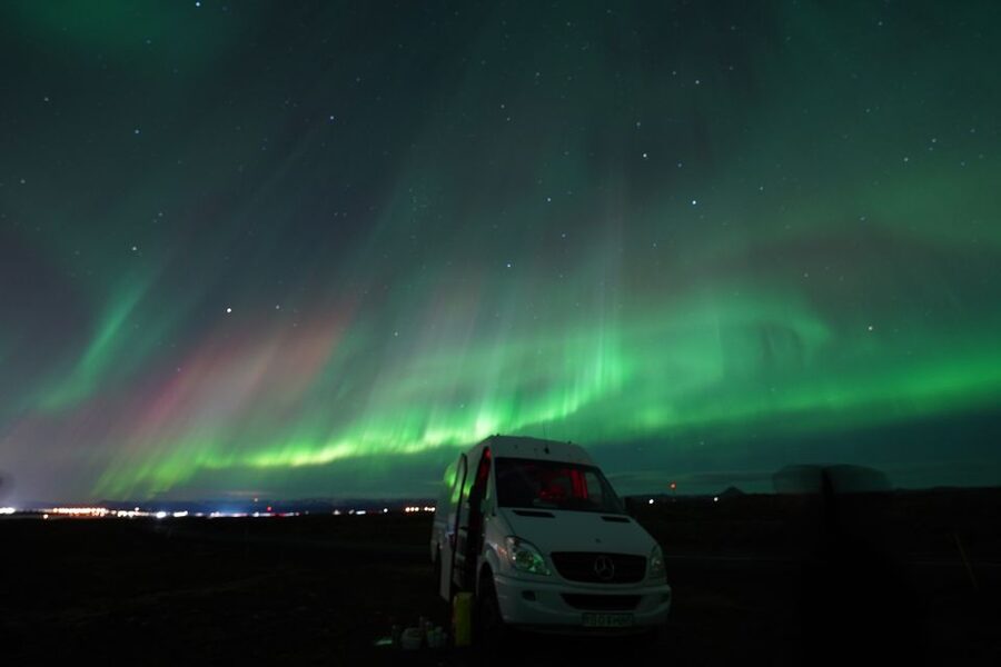 Reykjavik: Premium Northern Lights Tour with Free Photos - What to pack so you’re not miserable