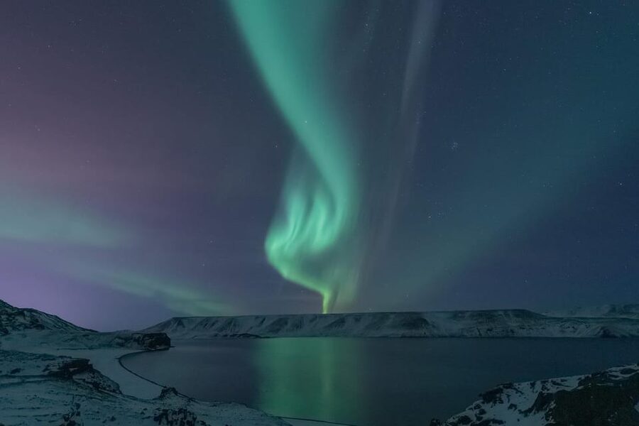 Reykjavik: Small-Group Northern Lights Tour with Pickup - Why this Reykjavik aurora hunt feels more personal than big-coach tours