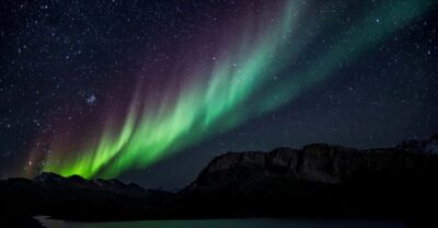 Reykjavik: Small-Group Northern Lights Tour with Pickup - The 21:00 pickup and the 4-hour pacing