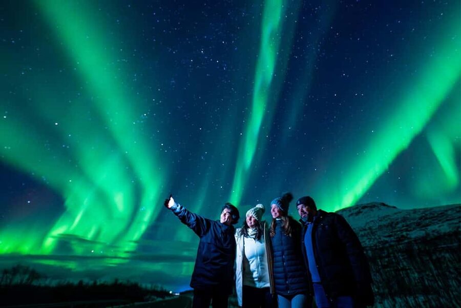 Rovaniemi:%100 Money Back Guarantee Northern Lights Hunting - Unlimited-range aurora hunting: why this style feels different