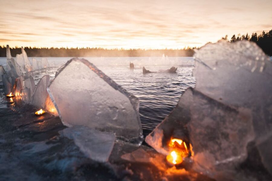 Rovaniemi: Arctic Ice Floating and Northern Lights Tour - Northern Lights: How to Manage Expectations Without Killing the Magic
