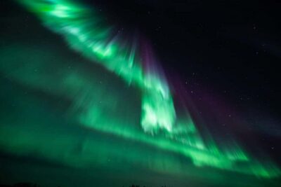 Rovaniemi: Aurora Hunt - Free Photos, 100% Guaranteed Refund - Small-Group vs Bus: Choosing Your Pace in the Arctic Night