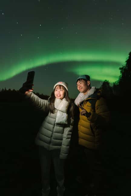 Rovaniemi: Aurora Hunt with Money-Back Guarantee and Photo - Photos you can actually use: delivery and keeping your moment straight