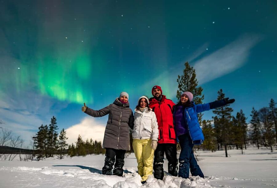 Rovaniemi: Aurora Hunting Photography Tour with BBQ Snacks - Booking Tips Before You Go