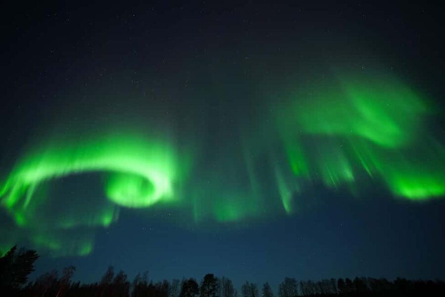Rovaniemi: Coffee under Northern Lights & Professional Photo - What to Bring to Stay Warm (and Actually Enjoy Watching)