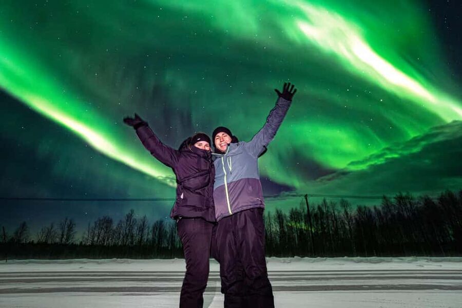 Rovaniemi: Guaranteed Aurora Hunt with Local Guides & Photos - Aurora photos on a DSLR: what you’re paying for and what you should expect