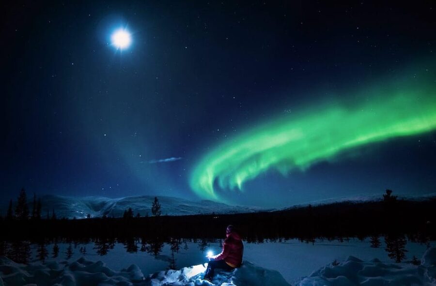 Rovaniemi: Guaranteed Aurora Hunting Tour with Local Guide - Northern Lights Guarantee in Rovaniemi: What You Actually Get for $159