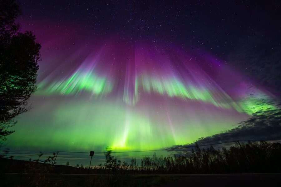 Rovaniemi: Guaranteed Ultimate Aurora Hunt with Photographer - Northern Lights from Rovaniemi: chasing dark skies, not luck