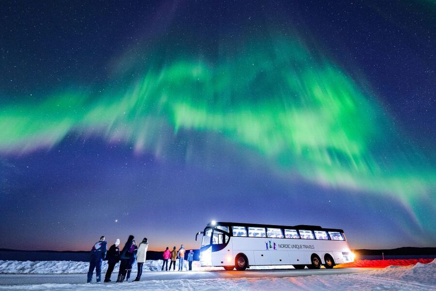 Rovaniemi: Hunting Northern Lights Bus Tour - Pickup at Nordic Unique Travels: where your night starts