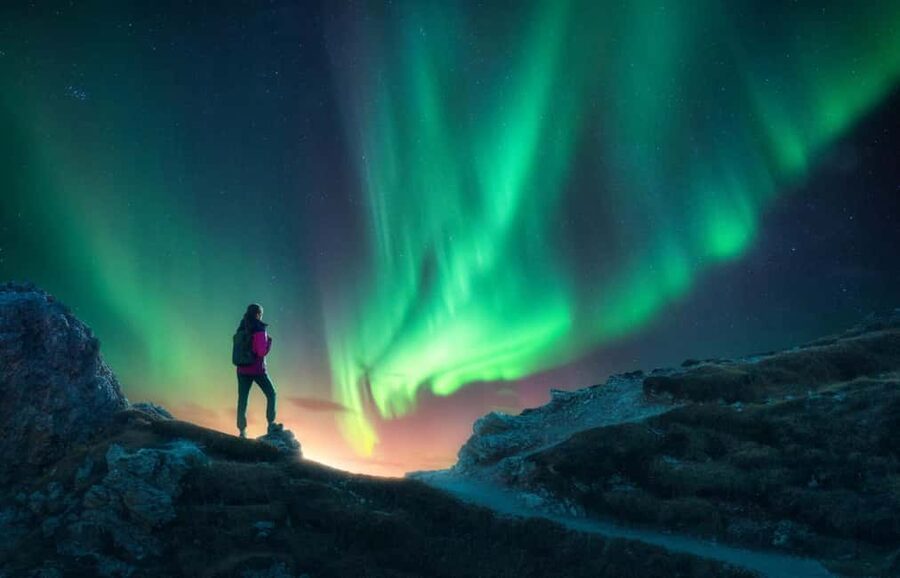 Rovaniemi: Northern Lights Aurora Guarantee Tour - Where You Stop During the Hunt: Multiple Locations to Beat Clouds and City Lights