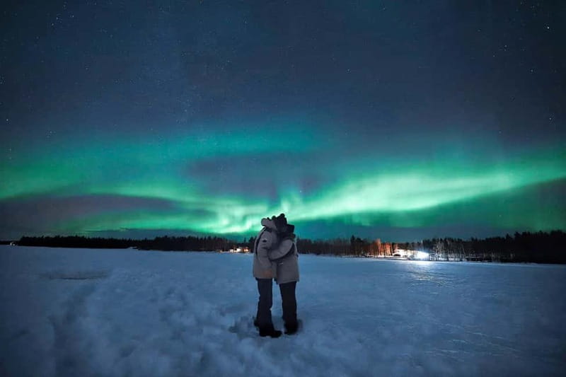 Rovaniemi: Northern Lights Family Tour with Photographer - Price and value: is $129 worth it in Lapland?