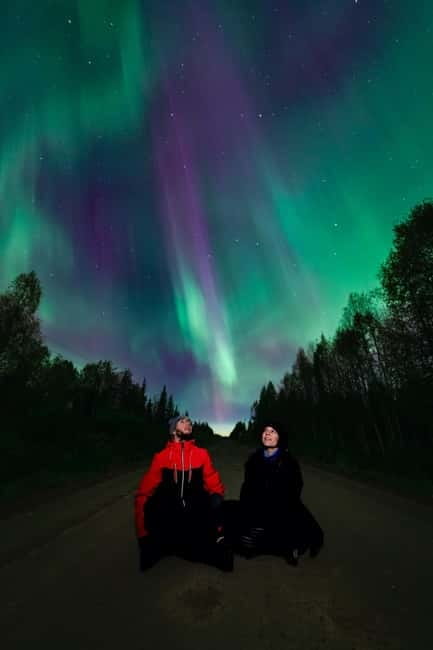 Rovaniemi: Northern Lights Family Tour with Photographer - Should you book this photographer-led aurora hunt?