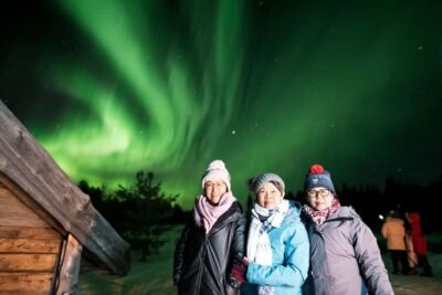 Rovaniemi: Northern Lights Hunt with Sausages and Hot Drinks - Pickup in Rovaniemi: One less thing to worry about