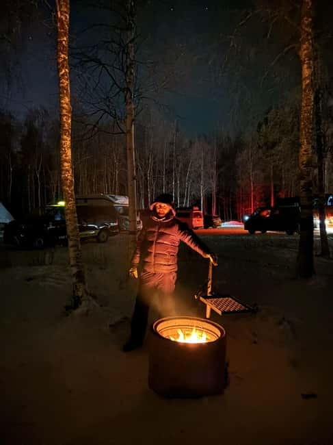 Rovaniemi: Northern Lights Hunters. Aurora + BBQ - Secret Stop, Warm Drinks, and the Night’s Cozy Rhythm