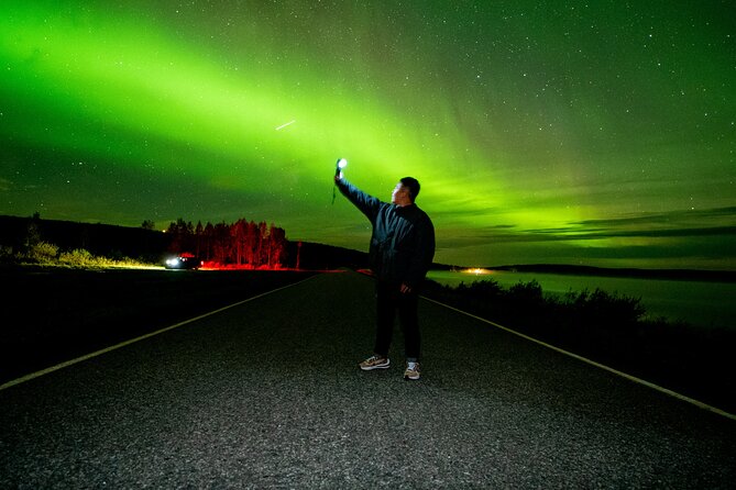 Rovaniemi: Northern Lights Hunting and Photography Tour - Photography Help: Making Your Aurora Shots Look Like Something