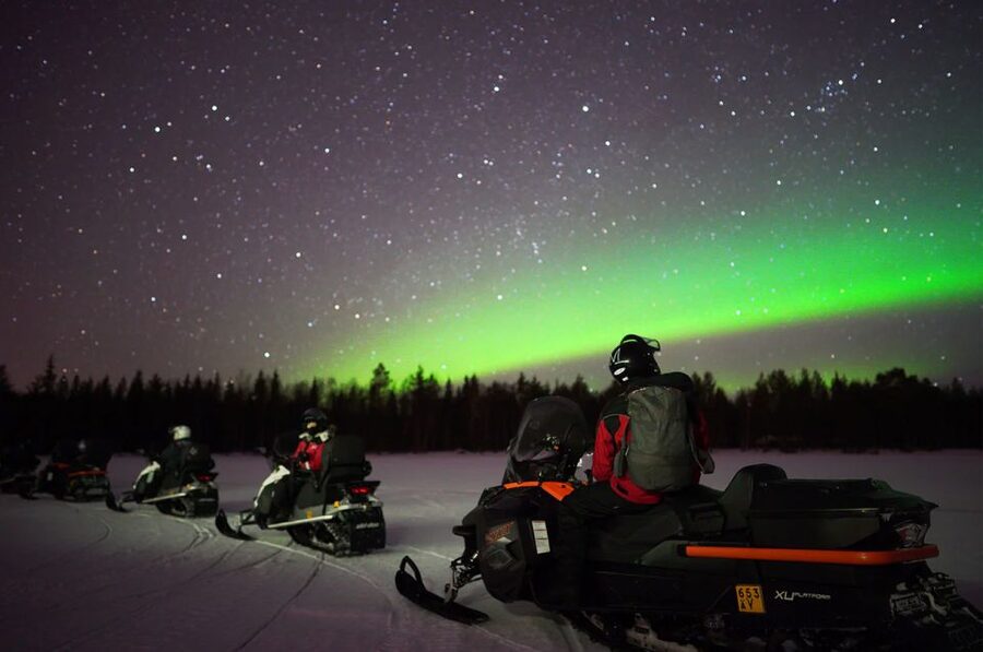 Rovaniemi: Northern Lights Snowmobile Hunt - The guide’s job: more than directions, it’s your aurora translator
