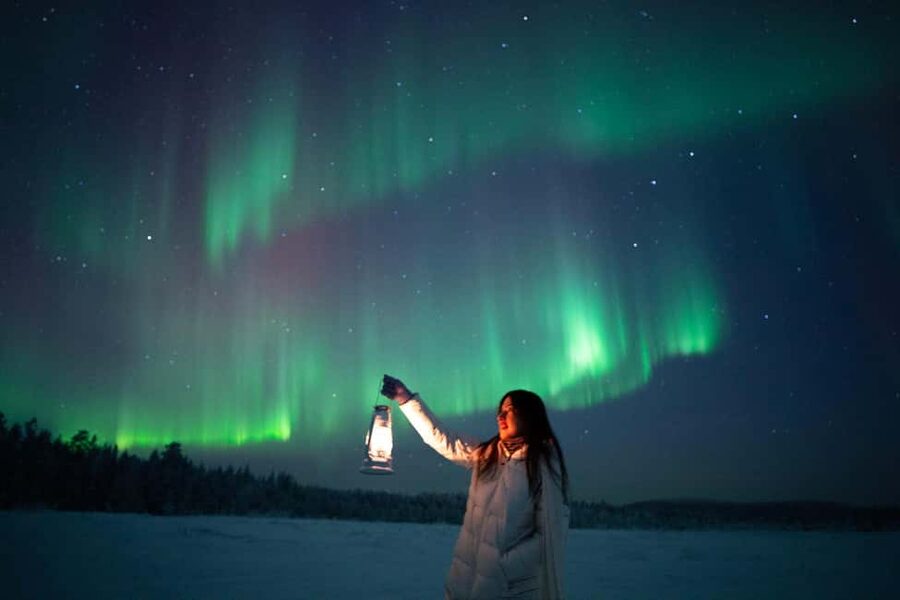 Rovaniemi: Northern Lights Tour - 100% Money Back Guarantee - The Rovaniemi stop: photos, guided time, and getting your bearings