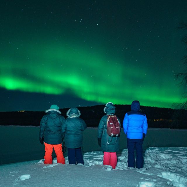 Rovaniemi: Small Group Aurora Hunt-full money back guarantee - Group Size and Comfort: Heated Transport and a Calmer Atmosphere
