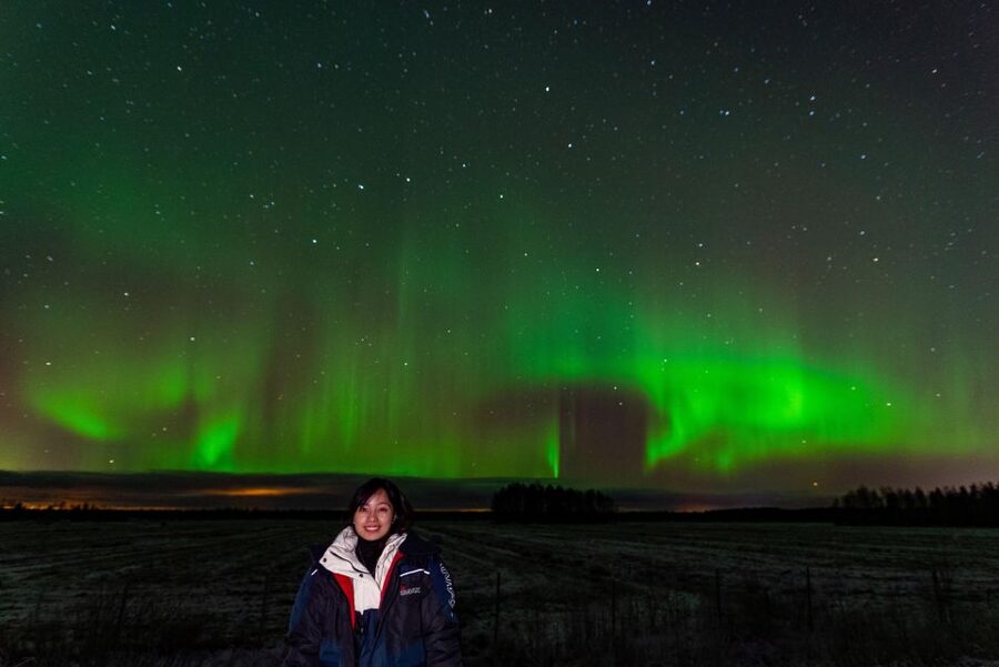 Rovaniemi: Small Group Northern Lights Guaranteed Sightings - The “Pro” Part: How the Guide Captures the Aurora for You