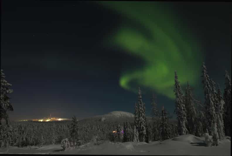 Ruka: Searching for the northern lights with snowshoes - Snowshoeing From Ruka Into the Dark Forest (What 2–5 km Really Means)