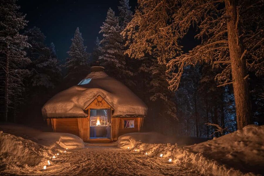 Saariselkä: Aurora Hunting & Reindeer Wilderness Experience - Price and value: what $152 buys in real terms