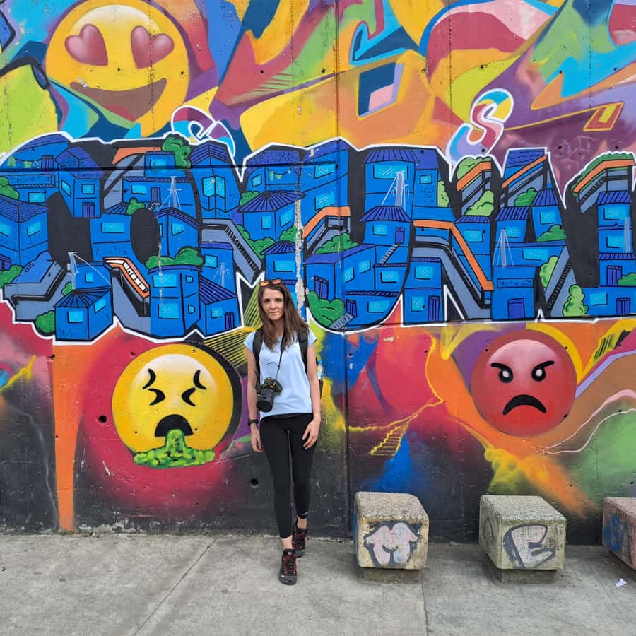 Shared Tour to Comuna 13 & Aurora Cable Car in Medellin - Comuna 13 on foot: street art, social change, and respect