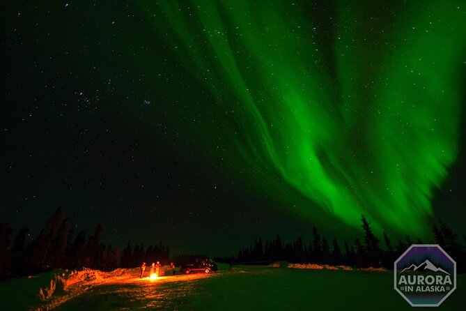 SkyChase™ | Northern Lights Experience - Free Photography & More - Watching the show and getting your aurora portrait