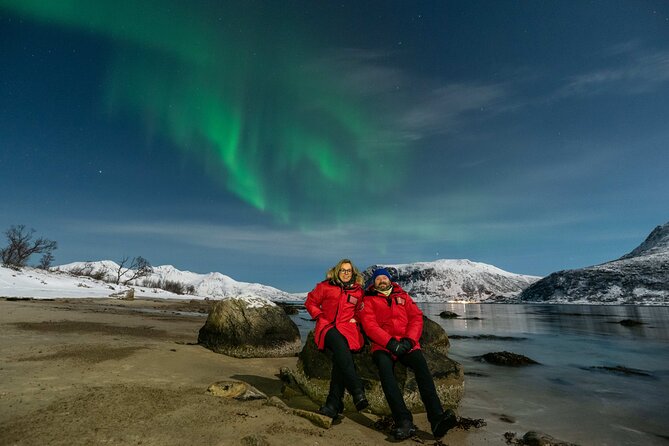 Small Group Tromsø: Northern Lights Chase with Photos and Dinner - The 6:30 pm plan from Kaigata 4