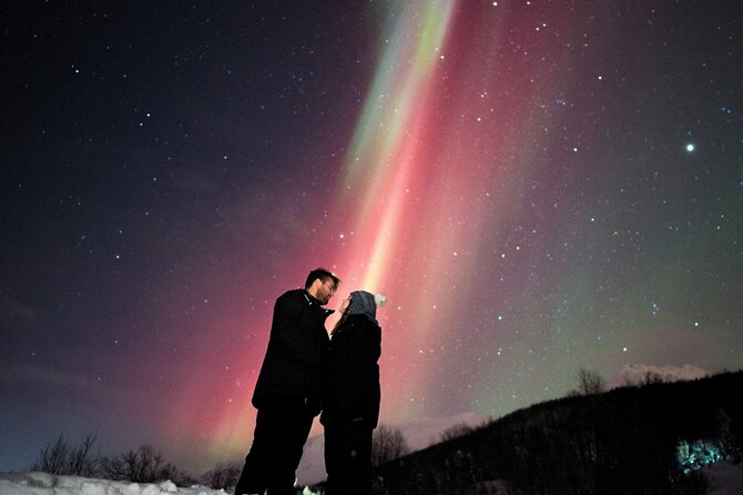 Small Northern Lights Tour Max 8 Guests Pickup and Photography - Pickup timing: what you need to know before 6:30 pm