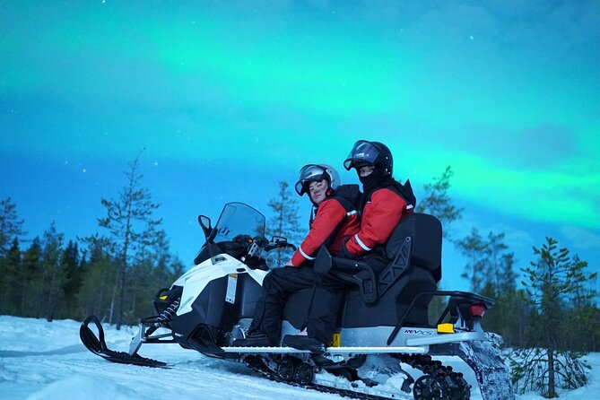 Snowmobile Photography Trip to the Aurora - Snowmobile ride time: action, angles, and a shared vehicle reality