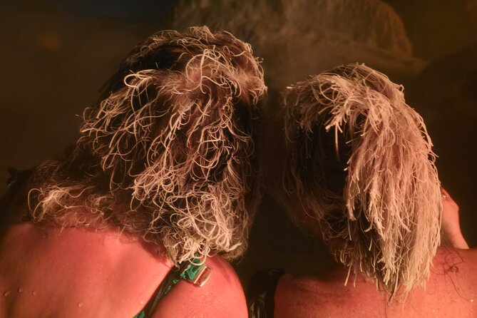 Spectacular Chena Hot Springs Northern Lights Experience - Ice Museum at Chena: the world’s first ice museum stop