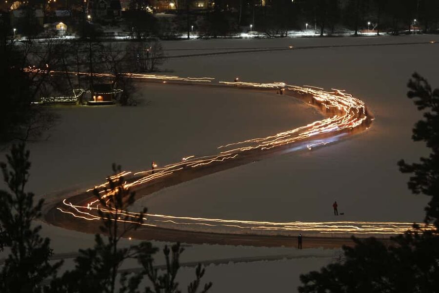Stockholm: Ice Skating with fire & chance of Northern Lights - Skating at Your Own Pace: Skills, Poles, and Keeping Balance