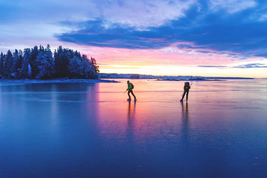 Stockholm: Ice Skating with fire & chance of Northern Lights - Campfire Dinner, Swedish Fika, and Hot Drinks: Fuel for a Long Night