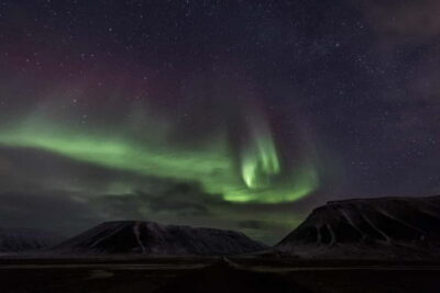Svalbard: Northern Lights Photography Tour with local expert - Aurora photography help, not just sightseeing