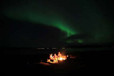 Tromsø: All-Inclusive Northern Lights Hunt - The Heated Mercedes Minibus: Comfort that pays off in the cold