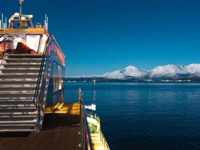 Tromsø: Aurora Dinner Cruise by Hybrid-Electric Catamaran - Tromsø Aurora Dinner Cruise itinerary: what happens in each 3-hour block