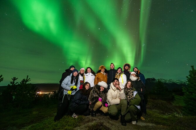 Tromsø: Aurora Magic Northern Lights Tour with Photos - Warm Drinks, Cookies, Thermic Suites, and Campfires