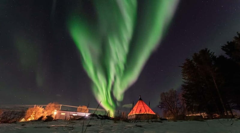 Tromsø: Aurora Safari Chase by big bus with Camp meal - The Aurora Camp experience: warm shelter, suits, and local hosting