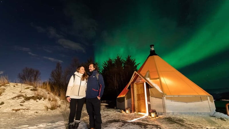 Tromsø: Aurora Safari Chase with Photos - Heated private camp: where your body stops bargaining with the cold