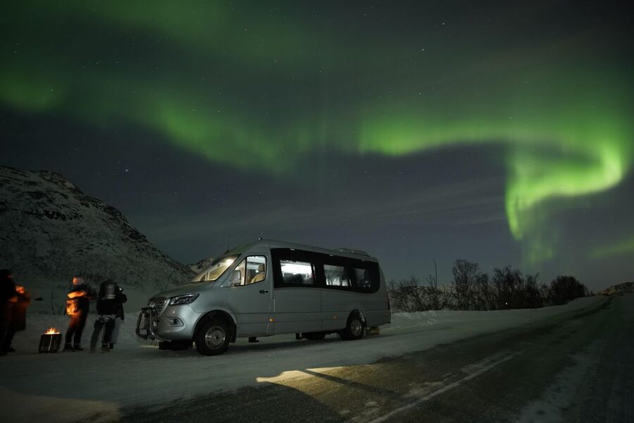 Tromsø: Chase Aurora in Minibus and Free Aurora Portrait - How the Guide Finds the Best Sky: Tools, Apps, and Smart Driving