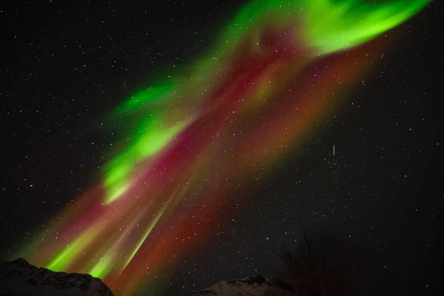 Tromsø Chinese Aurora Tour - Multiple Viewing Stops: Why “Chasing” Beats One Fixed Spot