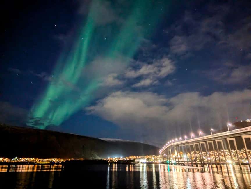 Tromsø: Evening dinner cruise with possible northern lights - The northern lights chase: staying on board is the whole point
