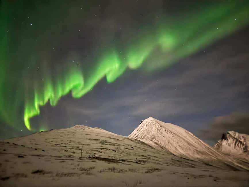Tromsø: Full Night Magic of the Northern Lights - What happens once you stop: waiting, spotting, and staying focused