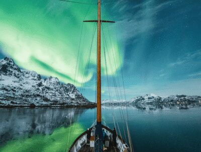 Tromso: Luxury Northern Lights Cruise with Hot Tub & Dinner - The 4-Hour Rhythm: Coffee, Fjord Views, Then Hot Tub Aurora Time