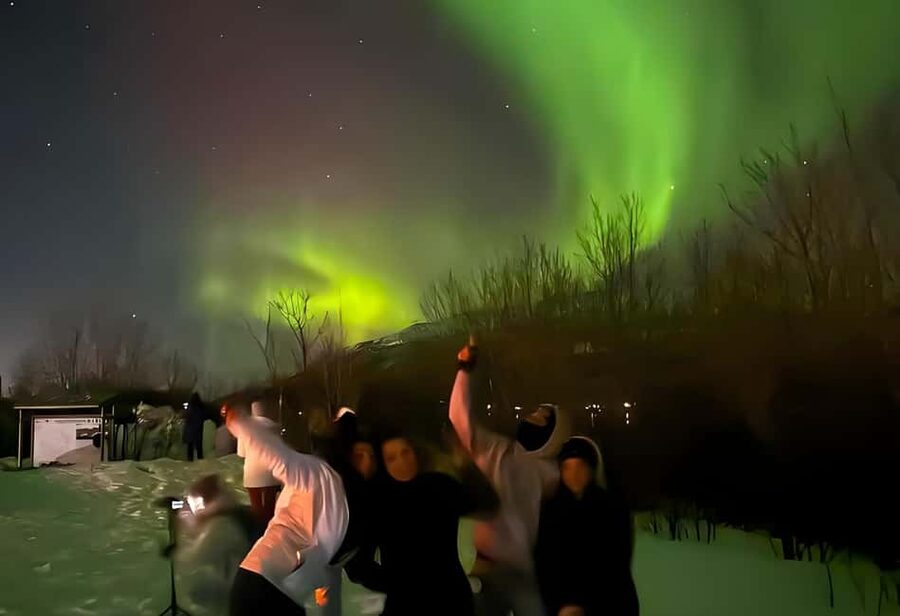 Tromsø: Northern Lights Bus Tour with Free Photography - The bus ride out: comfortable warmth while the sky is the boss