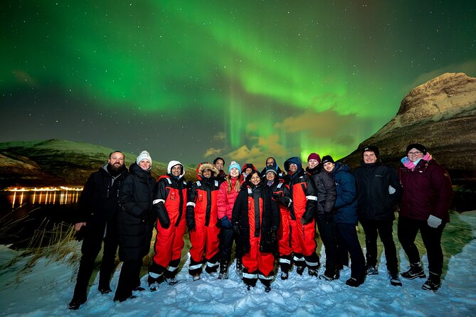 Tromsø: Northern Lights by Minibus - Free Photos and Warm Dinner - The Minibus Ride: Small-Group Feel, Air-Conditioning, and Less Waiting