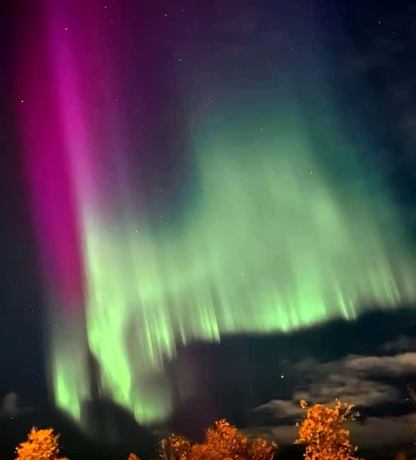 Tromsø: Northern Lights Chase — Small Group Experience - A local guide running the whole chase with real-time weather
