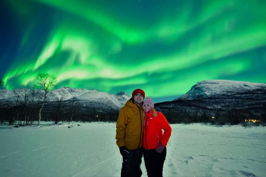 Tromsø: Northern Lights Chase with Free Photos - Meet Outside Tourist Shop Tromsø: The Start You’ll Remember